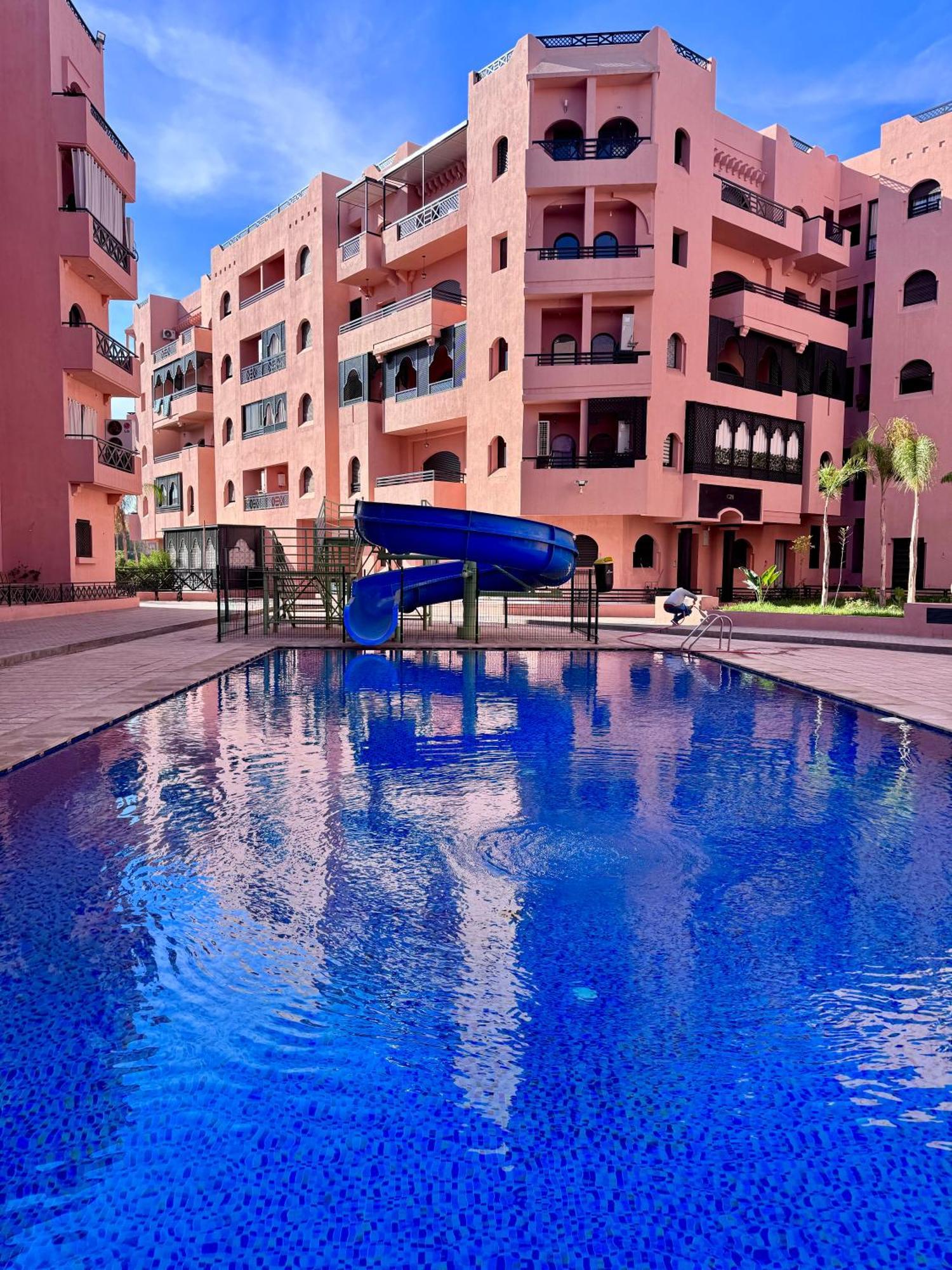 Rentsuite Premium Village Luxurious Apartment